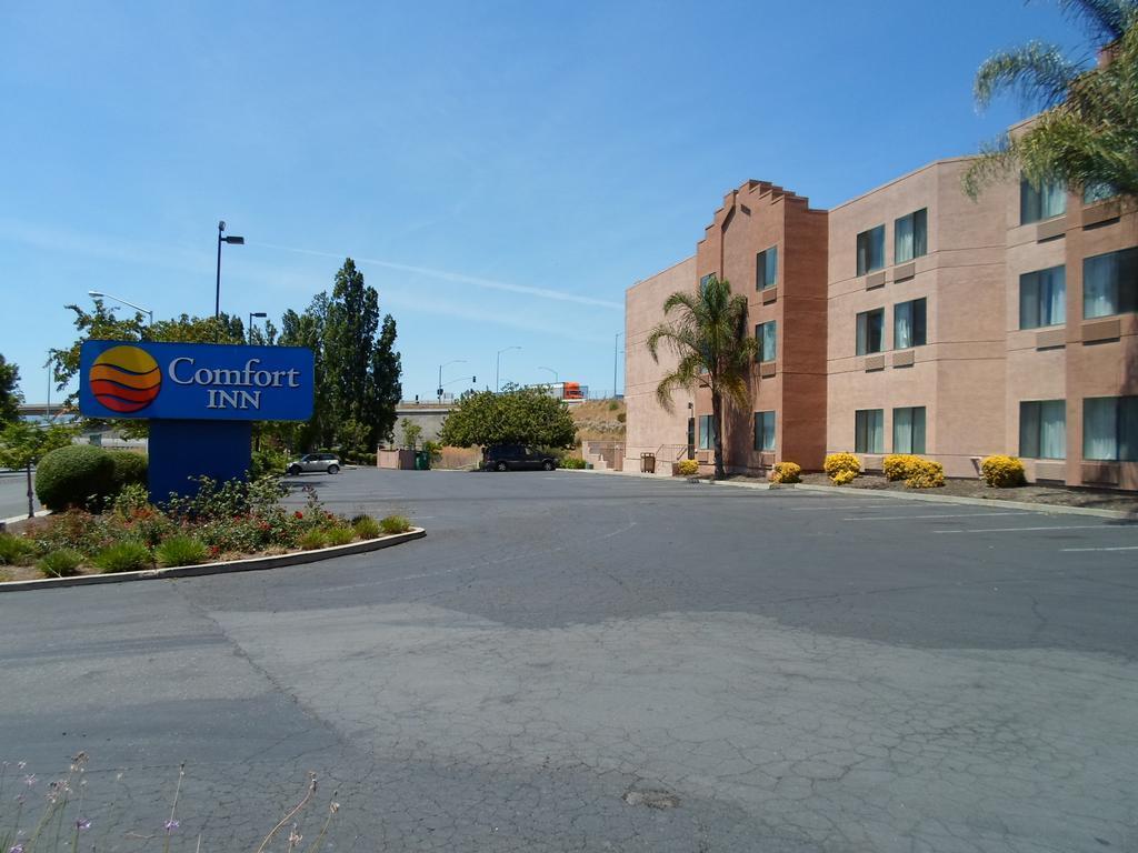 Comfort Inn Silicon Valley East Fremont Extérieur photo